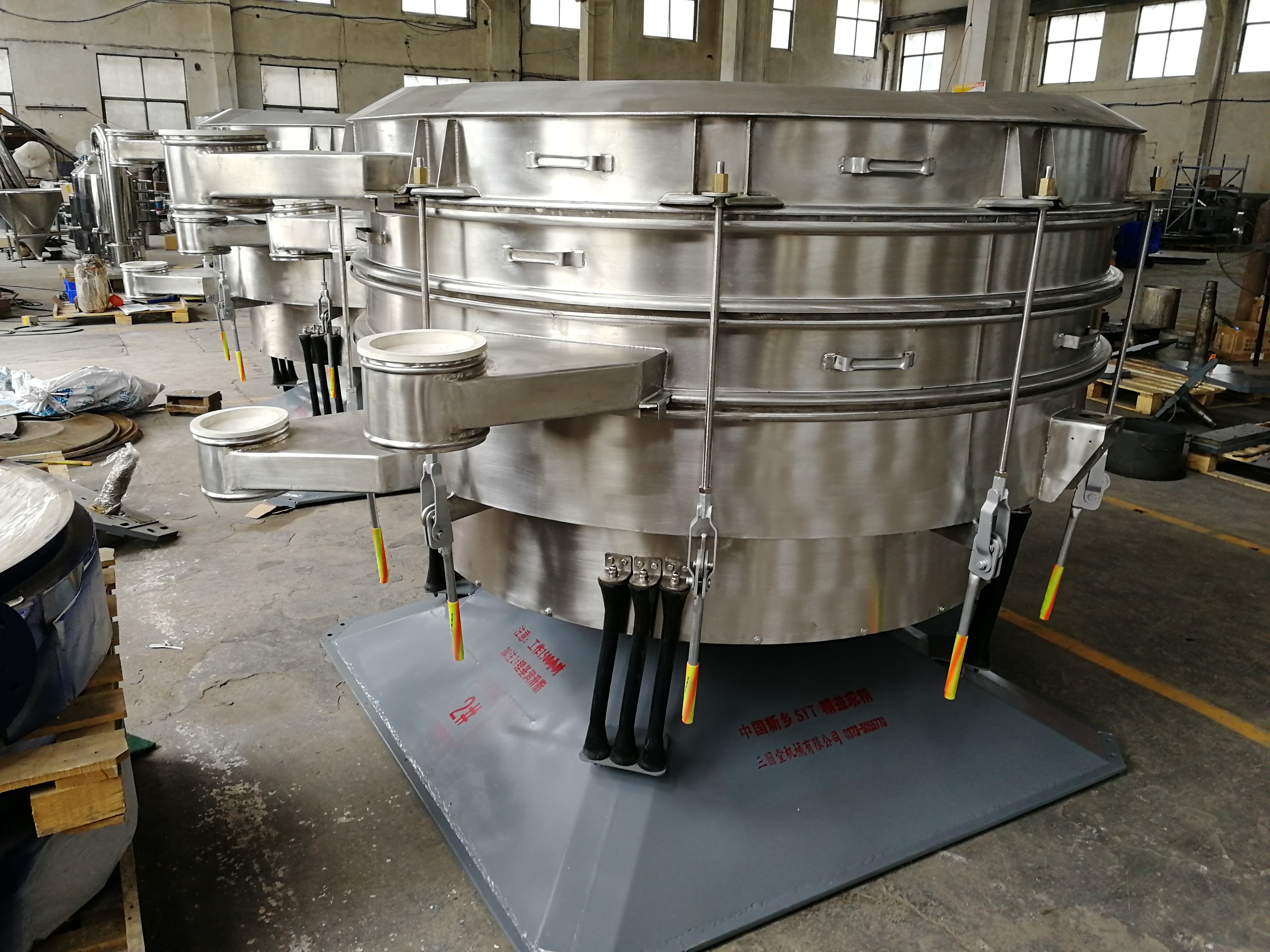 YK圓振篩使用維護要點(圓振篩安裝角度)